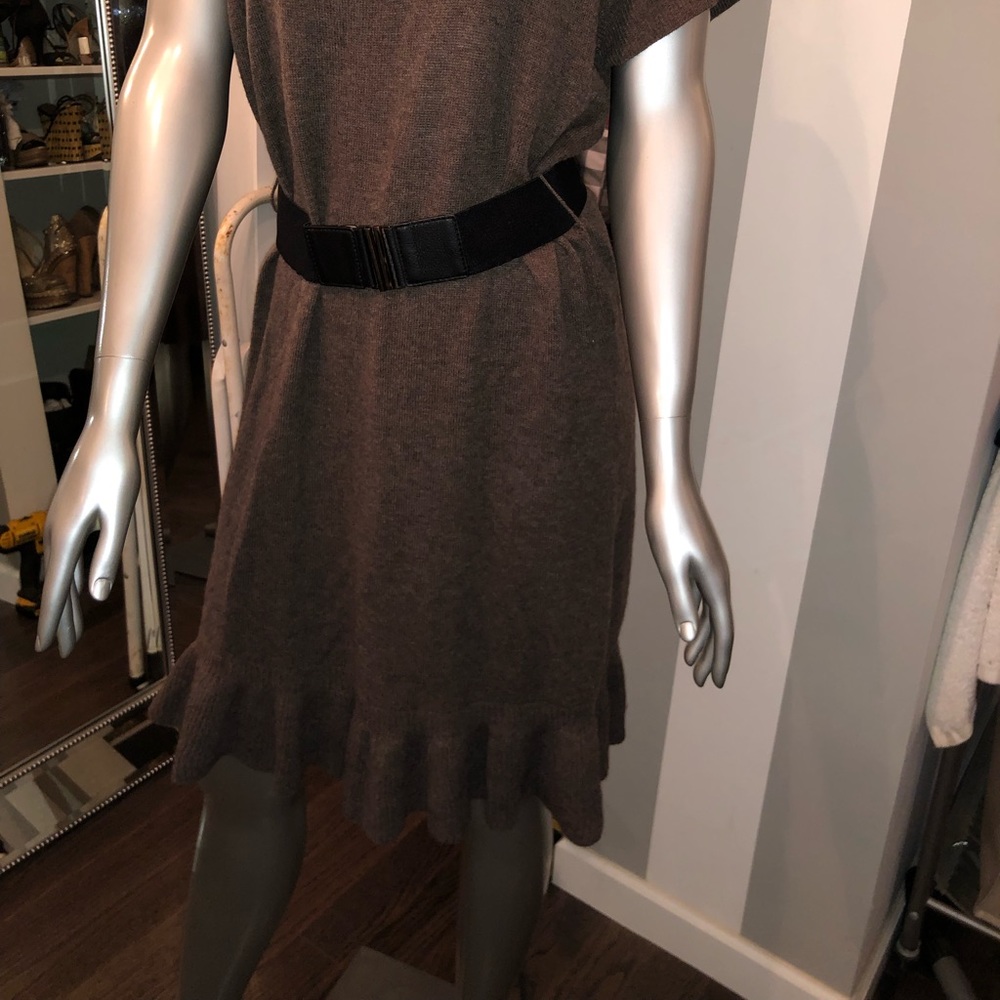 NWT! OVERSIZED RUFFLE WOOL SWEATER
DRESS - Picture 6 of 13